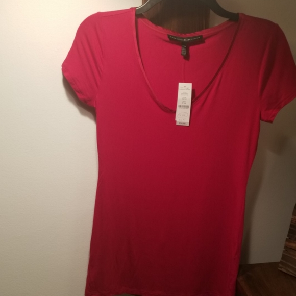 Vneck ultra luxe tee - Picture 2 of 3